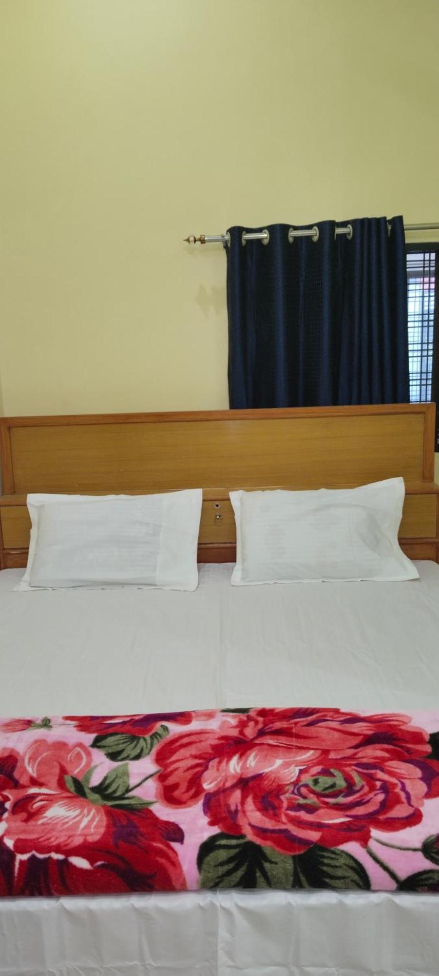 Ghura Laxmi Home Stay מראה חיצוני תמונה
